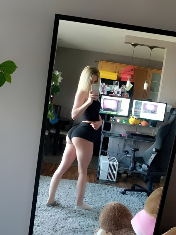 Марта привлекательная девушка из Сорокино цена от 2500 руб