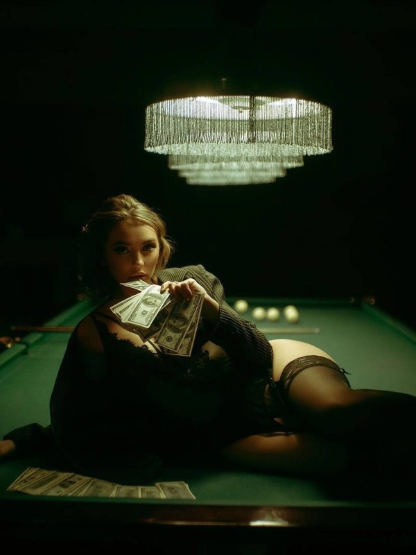 Мария привлекательная девушка из Сорокино цена от 7000 руб