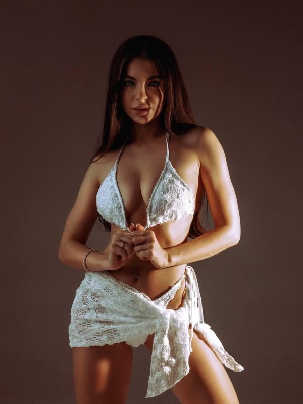 Лолочка привлекательная девушка из Сорокино цена от 7000 руб